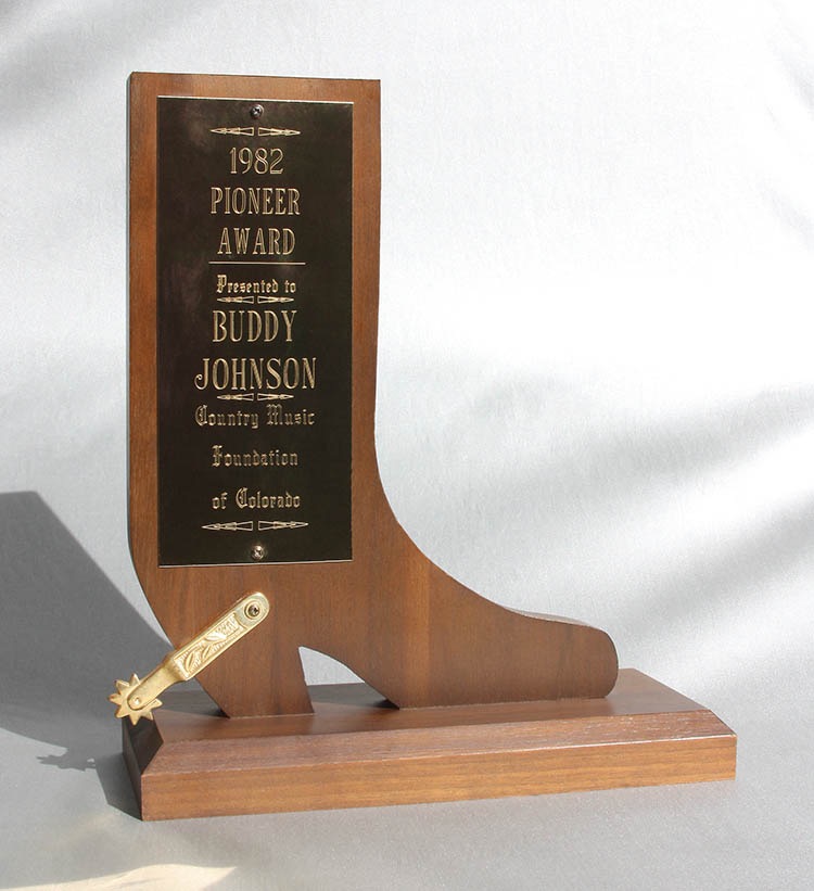 02-31 Award 1982 Pioneer Award