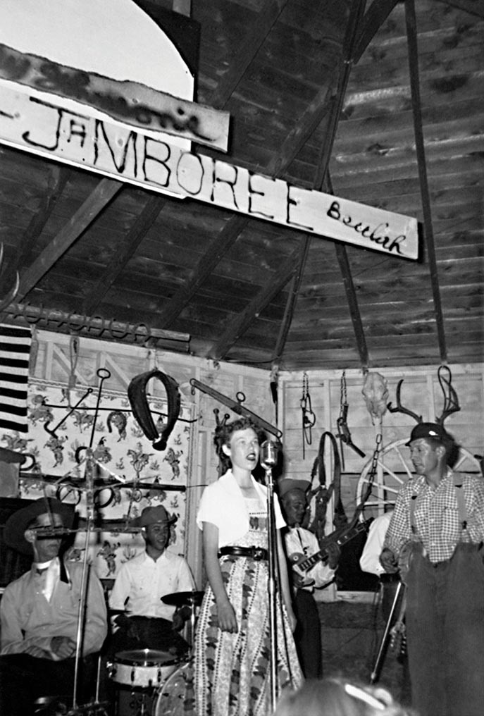 10-20 Jamboree 1955 woman pattern dress